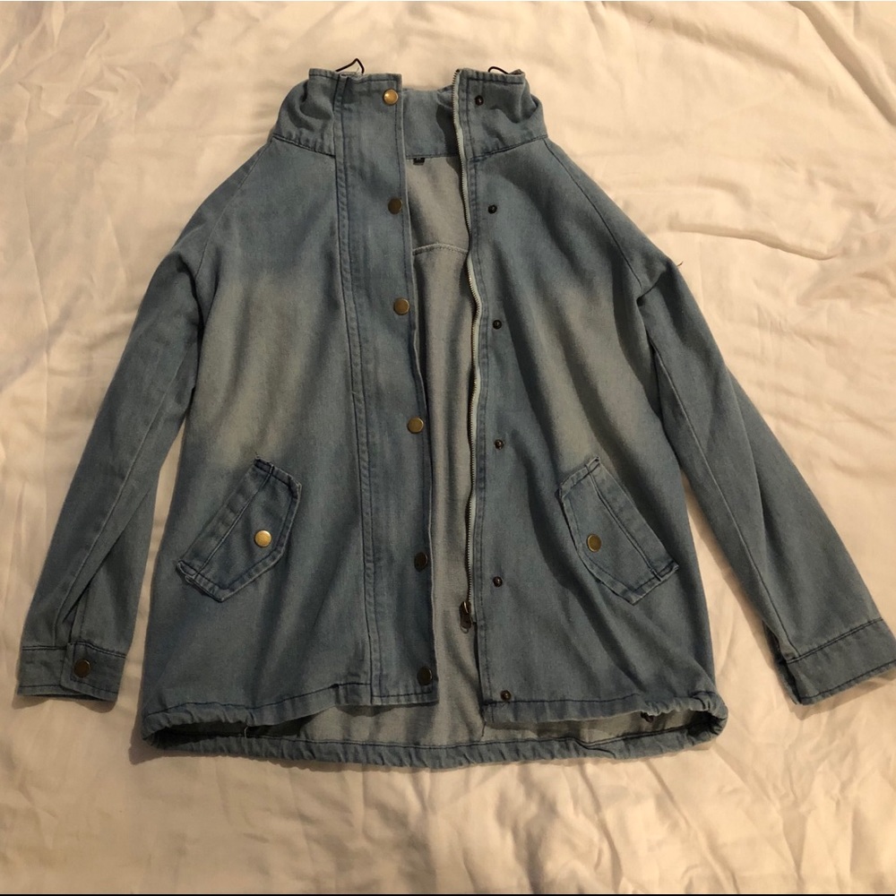 JACKET